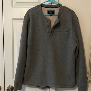 Lee fleece lined pullover size M